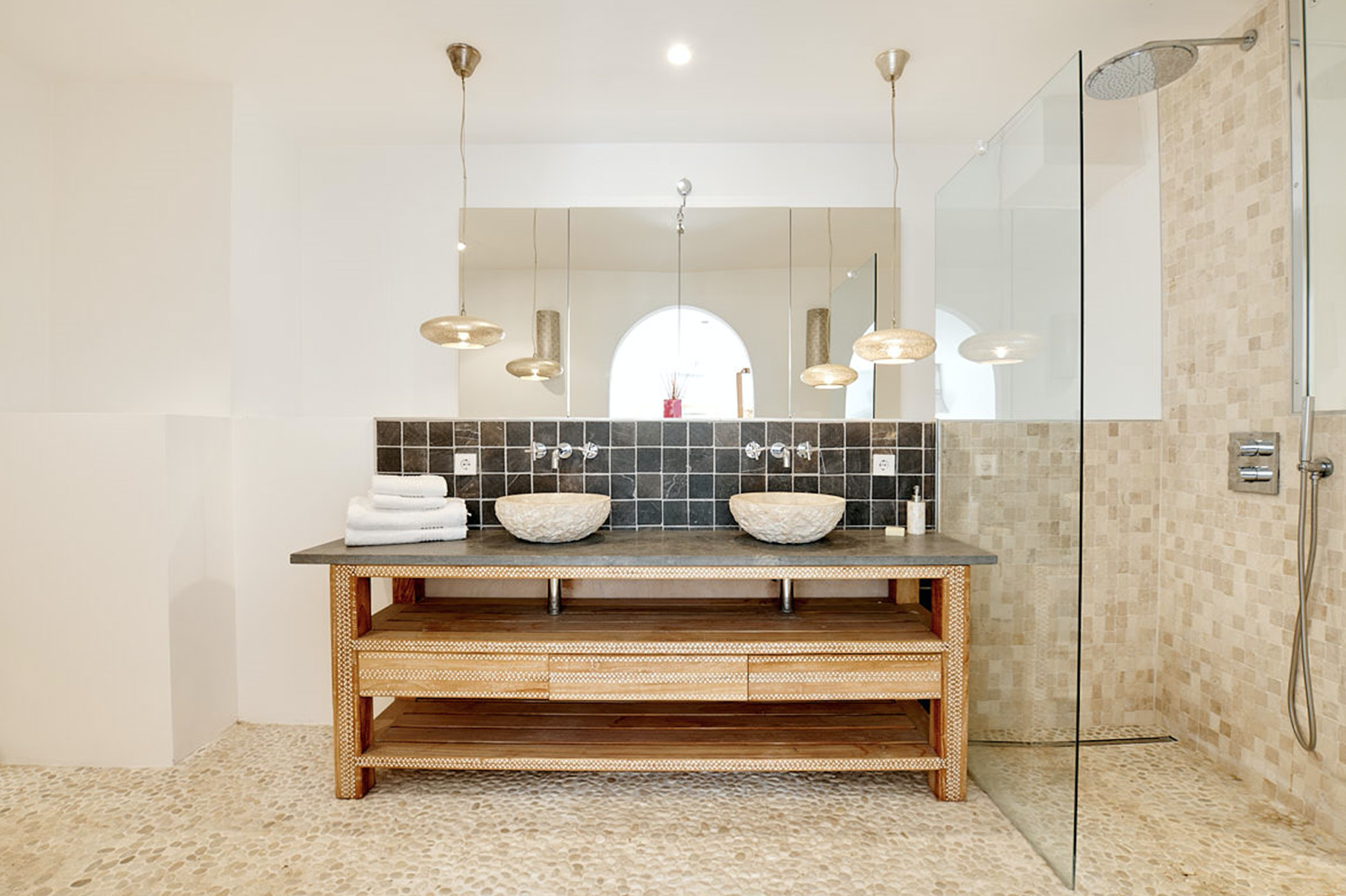 Resa estates villa es cubells frutal summer luxury bathroom sink.png